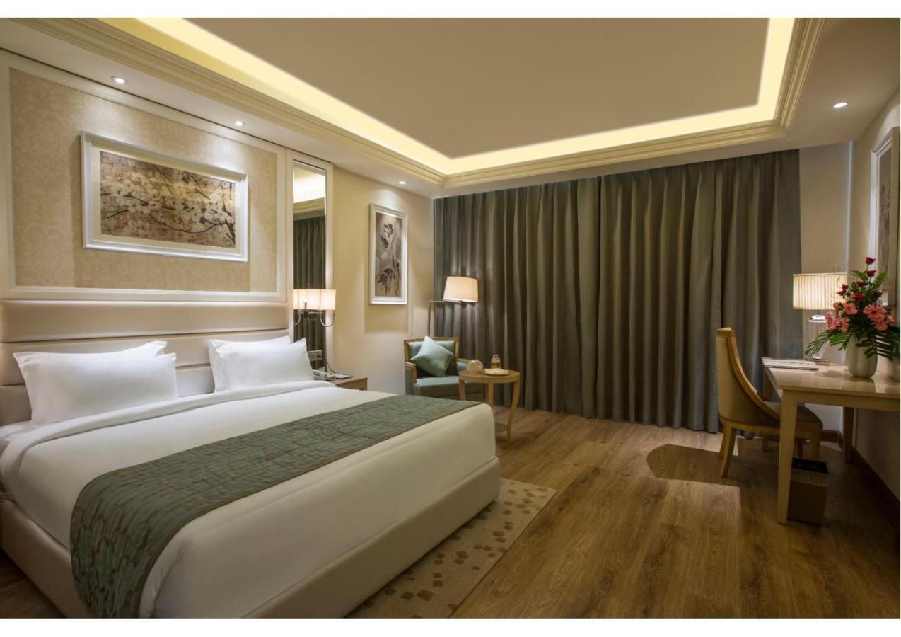 Singhania Sarovar Portico Райпур Экстерьер фото