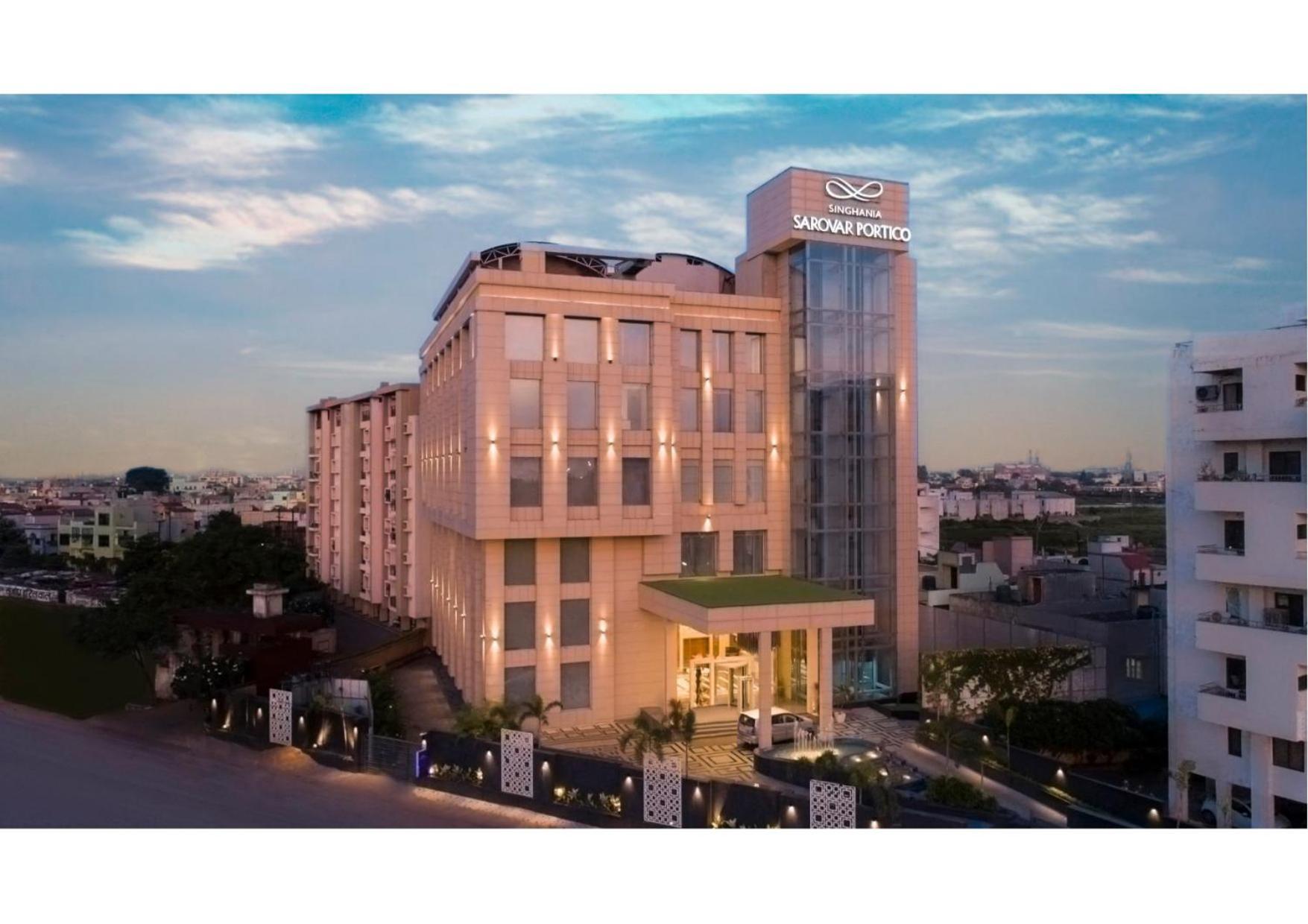 Singhania Sarovar Portico Райпур Экстерьер фото