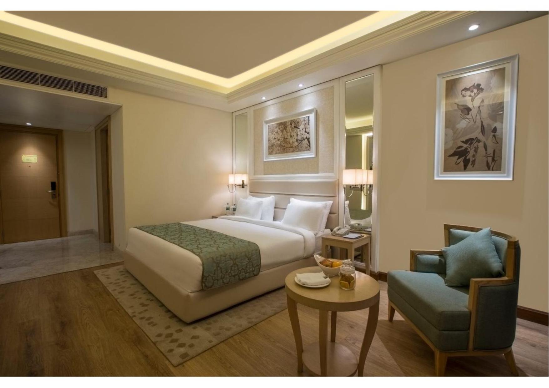Singhania Sarovar Portico Райпур Экстерьер фото